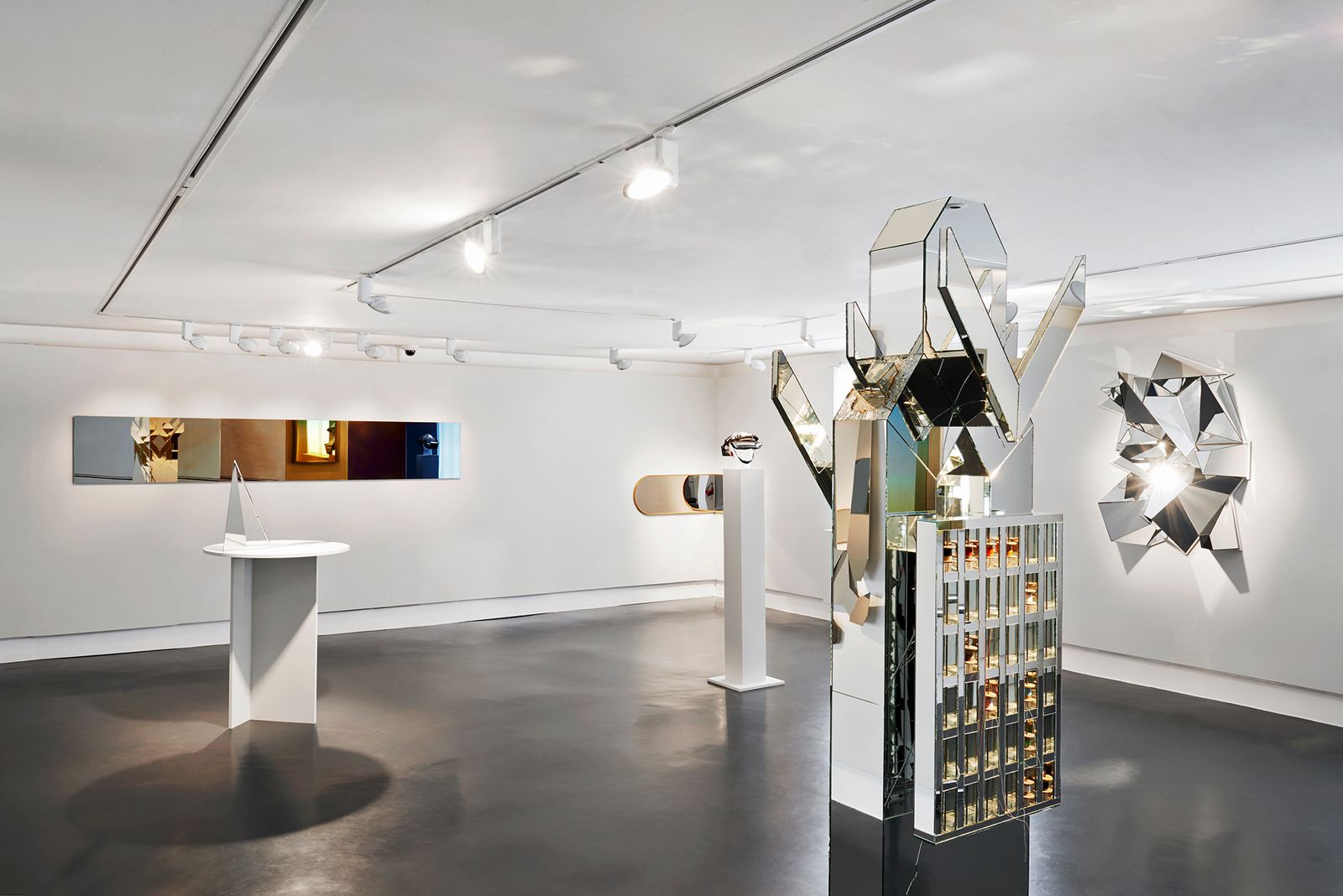 DanielaDroz--MiroirMiroir01--Mudac--2017